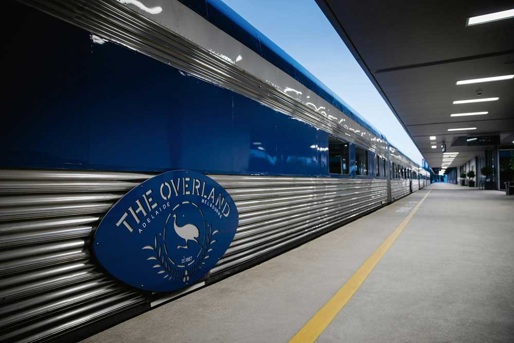 TRAINS Australien THE OVERLAND